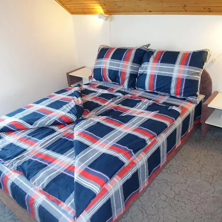 In Balatonmariafürdo 19326 Ferienhaus