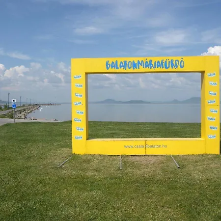 Ferienhaus In Balatonmariafürdo 19326 *